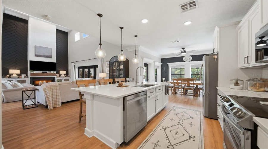 St Cloud, Florida 34772, 4 Bedroom Bedrooms, ,3 Bathroombathrooms,Residential,For Sale,Burberry,0,Mfro6436797