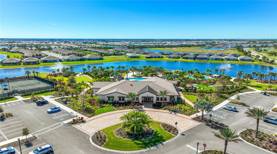 Lakewood Ranch, Florida 34211, 4 Bedroom Bedrooms, ,2 Bathroombathrooms,Residential,For Sale,Beehive,0,Mfra4691374