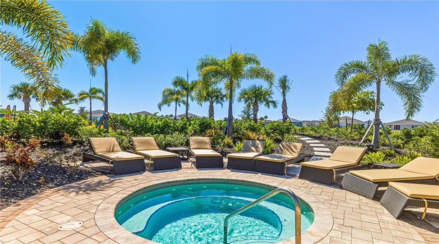Lakewood Ranch, Florida 34211, 4 Bedroom Bedrooms, ,2 Bathroombathrooms,Residential,For Sale,Beehive,0,Mfra4691374