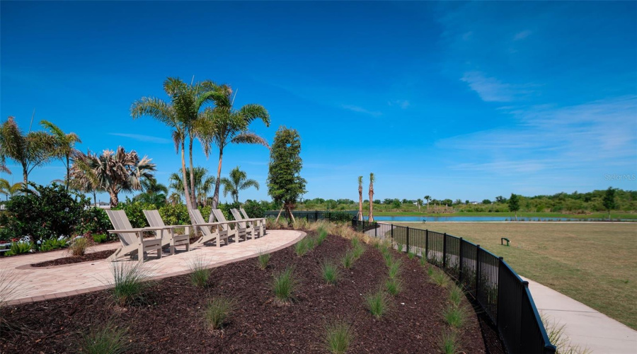 Lakewood Ranch, Florida 34211, 4 Bedroom Bedrooms, ,2 Bathroombathrooms,Residential,For Sale,Beehive,0,Mfra4691374