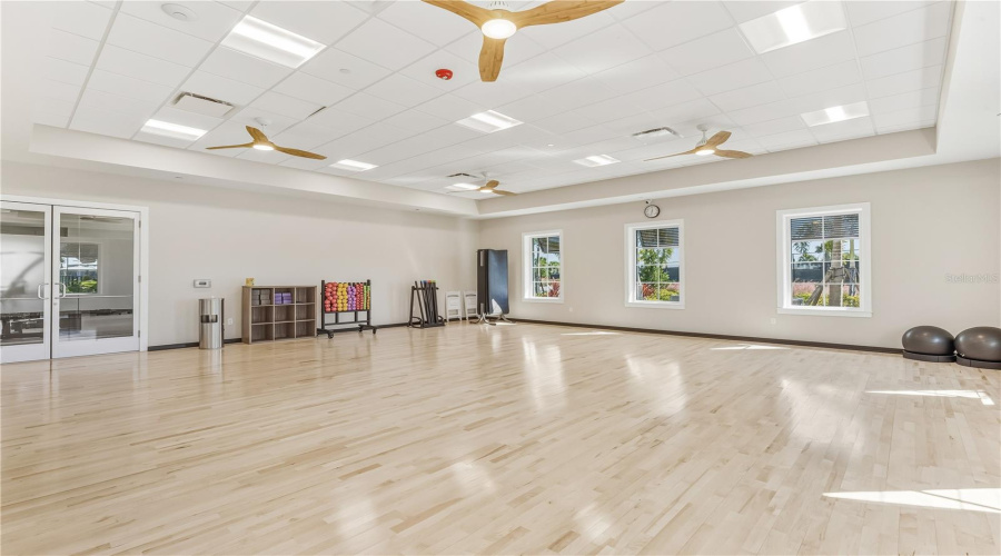 Lakewood Ranch, Florida 34211, 4 Bedroom Bedrooms, ,2 Bathroombathrooms,Residential,For Sale,Beehive,0,Mfra4691374