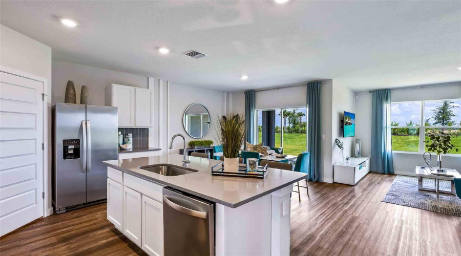 Lakewood Ranch, Florida 34211, 4 Bedroom Bedrooms, ,2 Bathroombathrooms,Residential,For Sale,Beehive,0,Mfra4691374