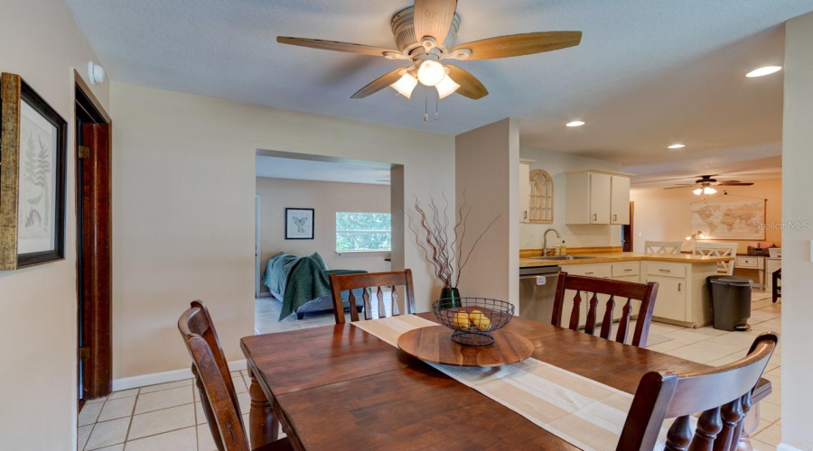 Ormond Beach, Florida 32174, 3 Bedroom Bedrooms, ,2 Bathroombathrooms,Residential,For Sale,Laurel Oaks,0,Mfrfc321016
