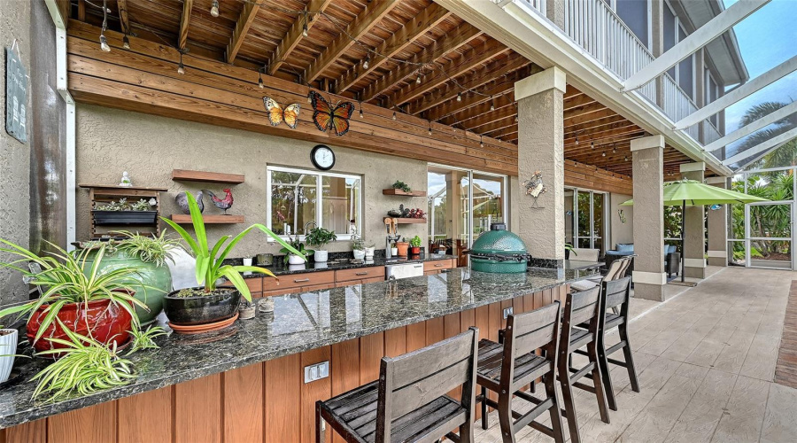 Outdoor Kitchen