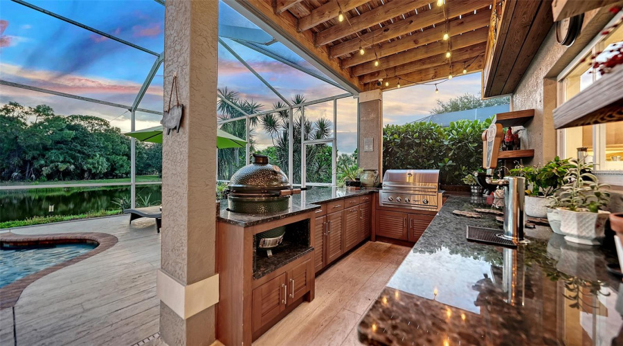 Outdoor Kitchen