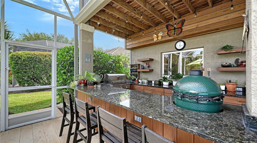 Outdoor Kitchen