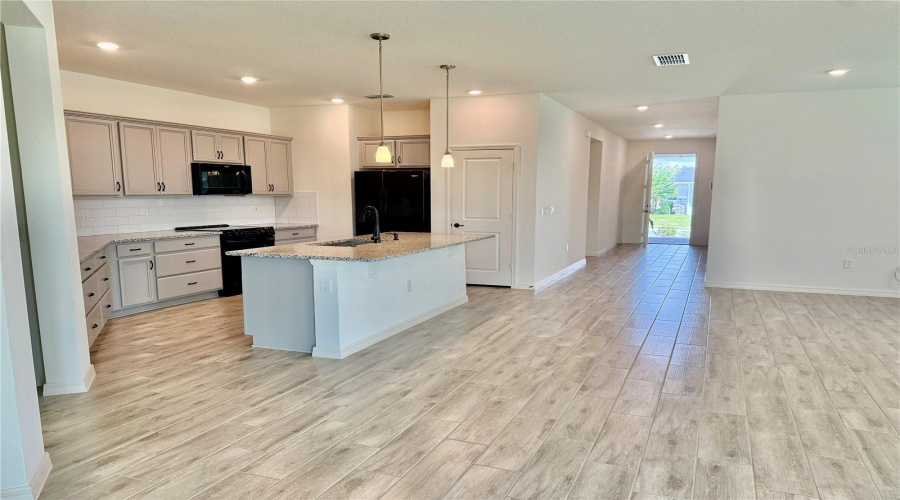 Clermont, Florida 34711, 4 Bedroom Bedrooms, ,2 Bathroombathrooms,Residential,For Sale,Guthrie,0,Mfro6425819
