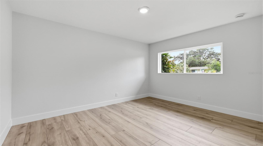 Tampa, Florida 33616, 4 Bedroom Bedrooms, ,2 Bathroombathrooms,Residential,For Sale,Wyoming,0,Mfrtb8531788