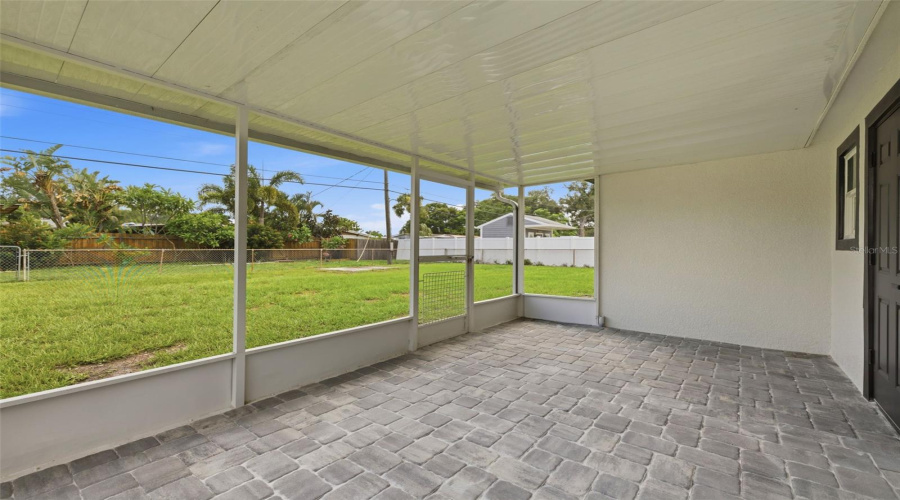 Tampa, Florida 33616, 4 Bedroom Bedrooms, ,2 Bathroombathrooms,Residential,For Sale,Wyoming,0,Mfrtb8531788