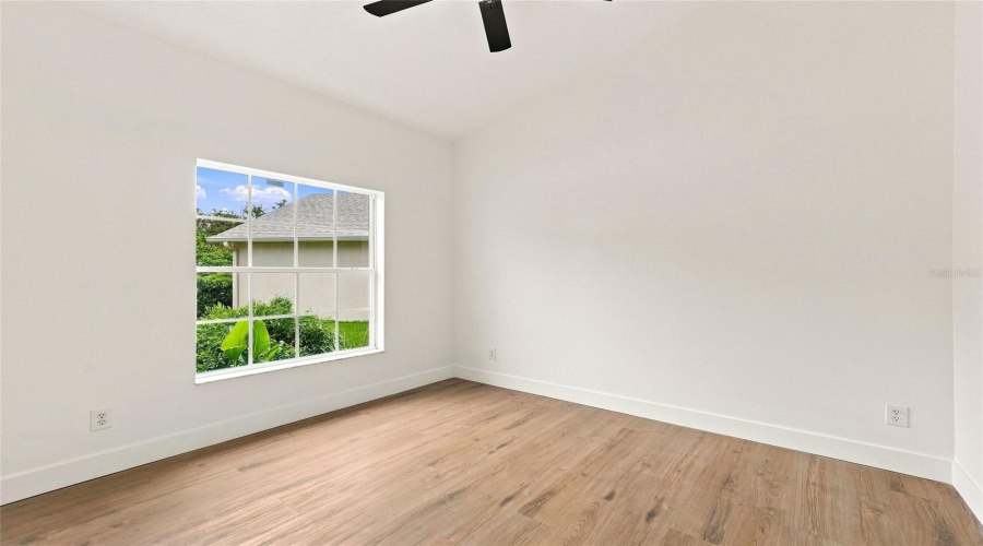 Lithia, Florida 33547, 4 Bedroom Bedrooms, ,2 Bathroombathrooms,Residential,For Sale,Bridgelawn,0,Mfrtb8539489
