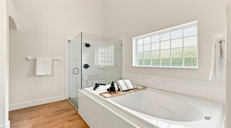 Lithia, Florida 33547, 4 Bedroom Bedrooms, ,2 Bathroombathrooms,Residential,For Sale,Bridgelawn,0,Mfrtb8539489
