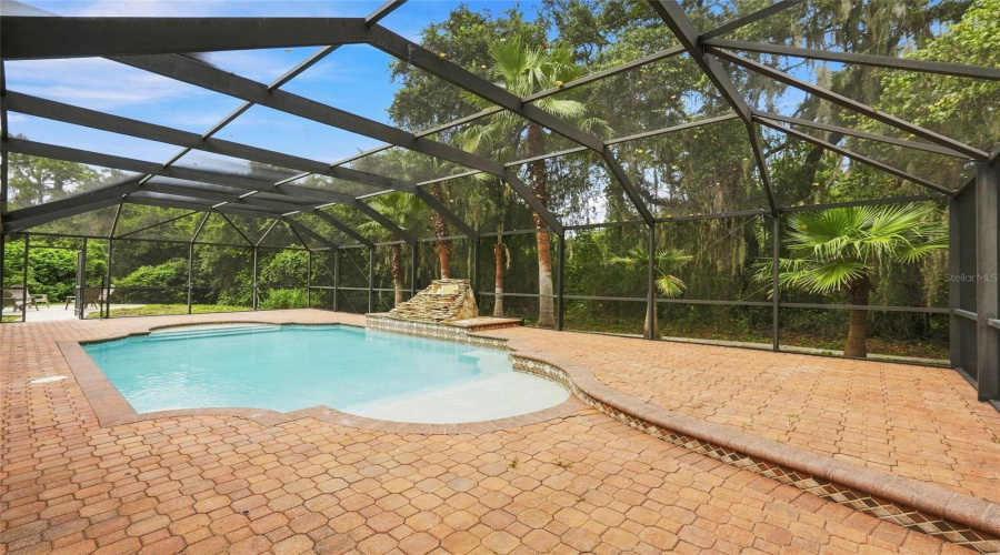 Lithia, Florida 33547, 4 Bedroom Bedrooms, ,2 Bathroombathrooms,Residential,For Sale,Bridgelawn,0,Mfrtb8539489