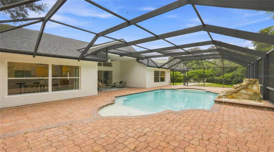 Lithia, Florida 33547, 4 Bedroom Bedrooms, ,2 Bathroombathrooms,Residential,For Sale,Bridgelawn,0,Mfrtb8539489