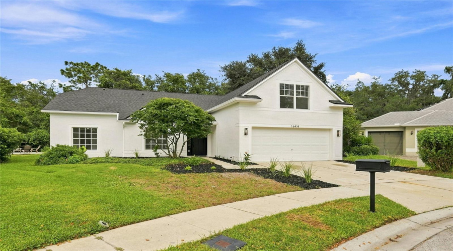 Lithia, Florida 33547, 4 Bedroom Bedrooms, ,2 Bathroombathrooms,Residential,For Sale,Bridgelawn,0,Mfrtb8539489