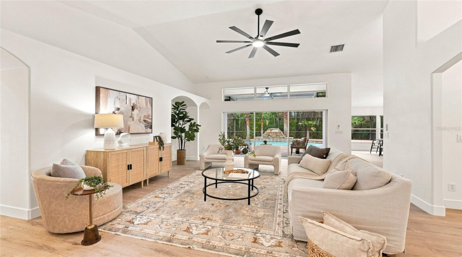 Lithia, Florida 33547, 4 Bedroom Bedrooms, ,2 Bathroombathrooms,Residential,For Sale,Bridgelawn,0,Mfrtb8539489