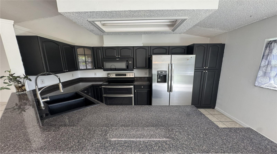 Orange City, Florida 32763, 3 Bedroom Bedrooms, ,2 Bathroombathrooms,Residential,For Sale,Walnut,0,Mfrv4950936