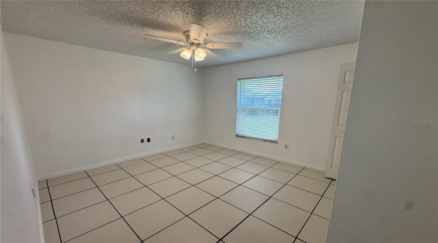 Orange City, Florida 32763, 3 Bedroom Bedrooms, ,2 Bathroombathrooms,Residential,For Sale,Walnut,0,Mfrv4950936