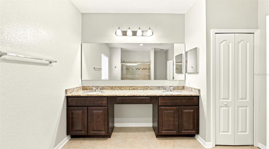 Port Charlotte, Florida 33980, 3 Bedroom Bedrooms, ,2 Bathroombathrooms,Residential,For Sale,River Bank,0,Mfro6435072