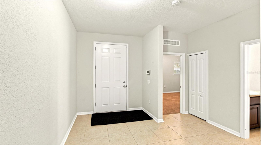 Port Charlotte, Florida 33980, 3 Bedroom Bedrooms, ,2 Bathroombathrooms,Residential,For Sale,River Bank,0,Mfro6435072