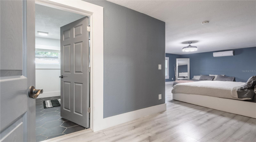 Tampa, Florida 33604, 3 Bedroom Bedrooms, ,2 Bathroombathrooms,Residential,For Sale,Hamilton,0,Mfrtb8526745