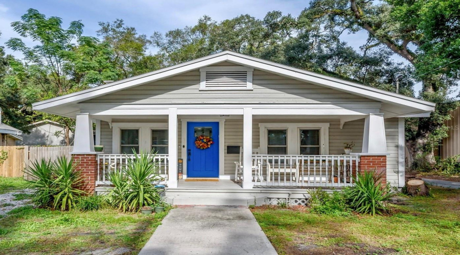 Tampa, Florida 33604, 3 Bedroom Bedrooms, ,2 Bathroombathrooms,Residential,For Sale,Hamilton,0,Mfrtb8526745