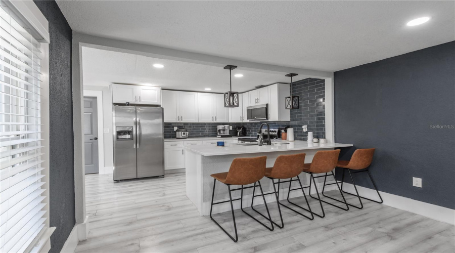Tampa, Florida 33604, 3 Bedroom Bedrooms, ,2 Bathroombathrooms,Residential,For Sale,Hamilton,0,Mfrtb8526745