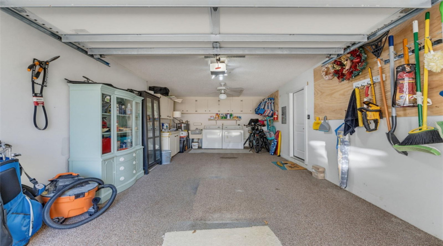 Single Car Garage With Washer And Dryer