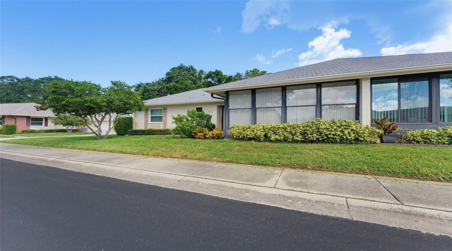 Dunedin, Florida 34698, 2 Bedroom Bedrooms, ,2 Bathroombathrooms,Residential,For Sale,Carlisle,0,Mfrtb8538645