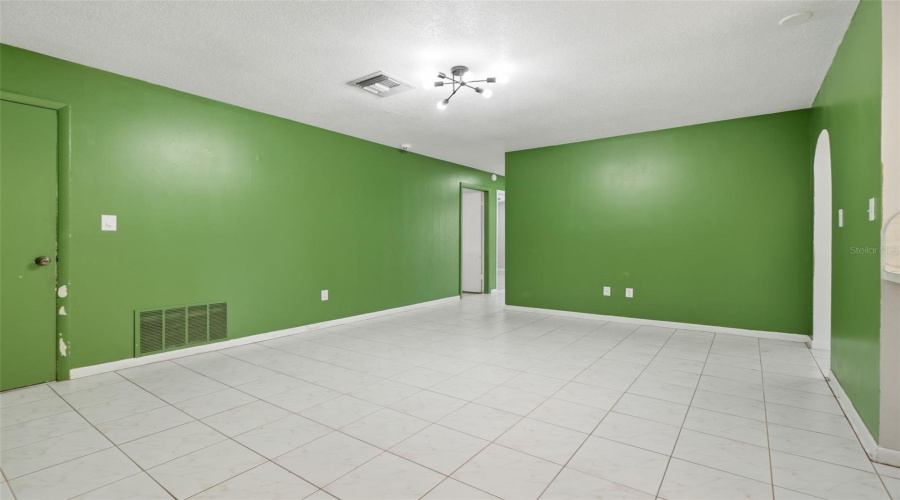 Titusville, Florida 32780, 4 Bedroom Bedrooms, ,2 Bathroombathrooms,Residential,For Sale,Robinswood,0,Mfro6434919