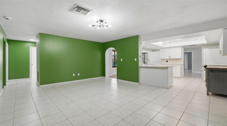 Titusville, Florida 32780, 4 Bedroom Bedrooms, ,2 Bathroombathrooms,Residential,For Sale,Robinswood,0,Mfro6434919