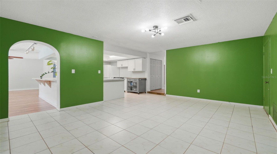 Titusville, Florida 32780, 4 Bedroom Bedrooms, ,2 Bathroombathrooms,Residential,For Sale,Robinswood,0,Mfro6434919