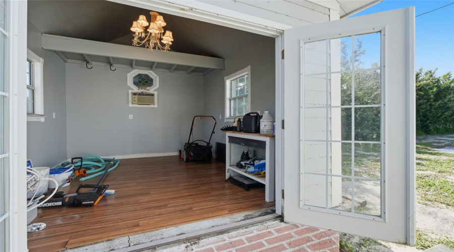 Titusville, Florida 32780, 4 Bedroom Bedrooms, ,2 Bathroombathrooms,Residential,For Sale,Robinswood,0,Mfro6434919