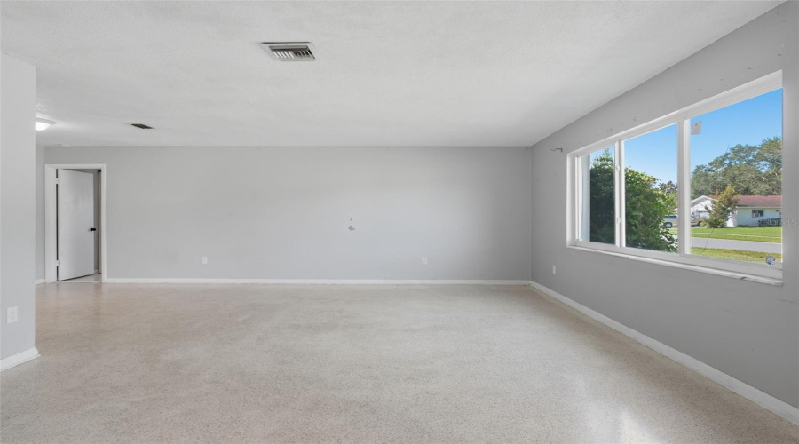Titusville, Florida 32780, 4 Bedroom Bedrooms, ,2 Bathroombathrooms,Residential,For Sale,Robinswood,0,Mfro6434919