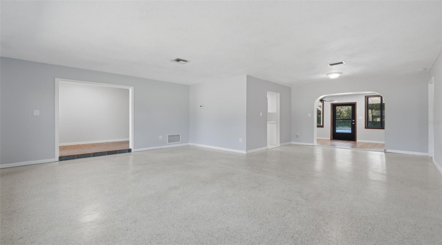 Titusville, Florida 32780, 4 Bedroom Bedrooms, ,2 Bathroombathrooms,Residential,For Sale,Robinswood,0,Mfro6434919