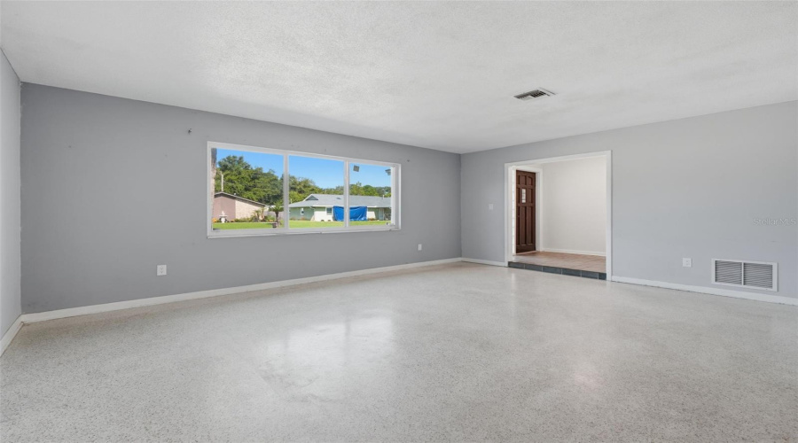 Titusville, Florida 32780, 4 Bedroom Bedrooms, ,2 Bathroombathrooms,Residential,For Sale,Robinswood,0,Mfro6434919