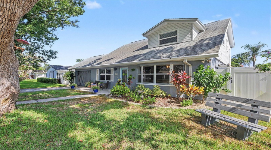 Seminole, Florida 33772, 4 Bedroom Bedrooms, ,2 Bathroombathrooms,Residential,For Sale,82Nd Ave,0,Mfrtb8538588