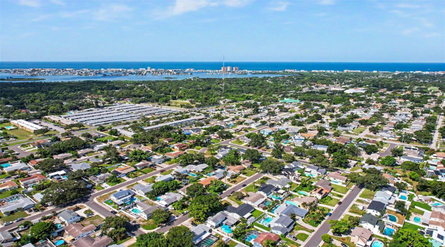 Seminole, Florida 33772, 4 Bedroom Bedrooms, ,2 Bathroombathrooms,Residential,For Sale,82Nd Ave,0,Mfrtb8538588