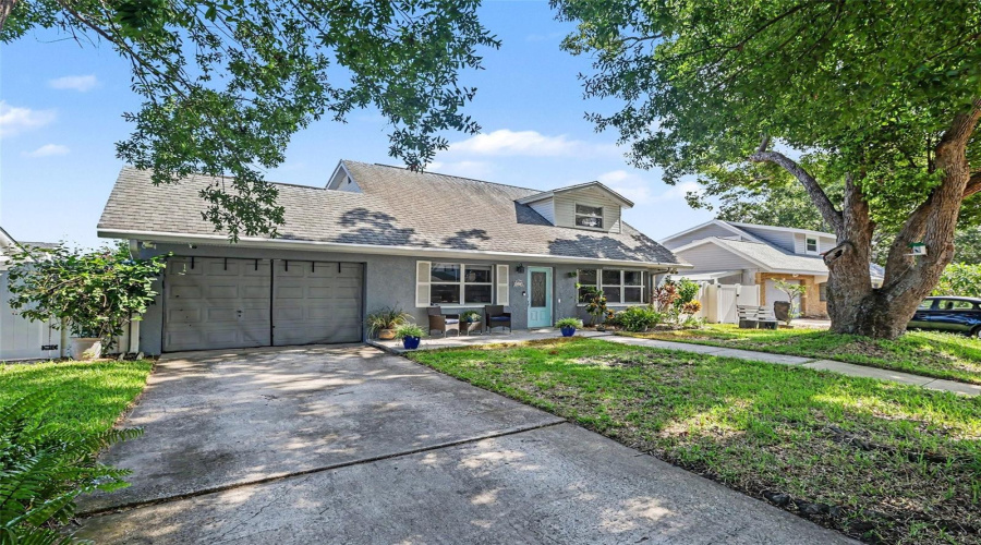 Seminole, Florida 33772, 4 Bedroom Bedrooms, ,2 Bathroombathrooms,Residential,For Sale,82Nd Ave,0,Mfrtb8538588