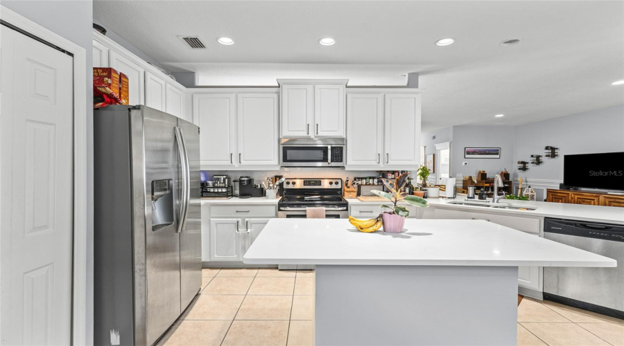 Lakewood Ranch, Florida 34202, 4 Bedroom Bedrooms, ,3 Bathroombathrooms,Residential,For Sale,Cattle Egret,0,Mfra4702693