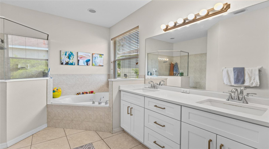 Lakewood Ranch, Florida 34202, 4 Bedroom Bedrooms, ,3 Bathroombathrooms,Residential,For Sale,Cattle Egret,0,Mfra4702693