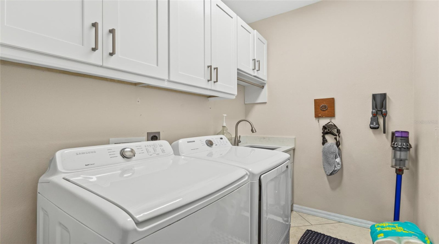 Lakewood Ranch, Florida 34202, 4 Bedroom Bedrooms, ,3 Bathroombathrooms,Residential,For Sale,Cattle Egret,0,Mfra4702693