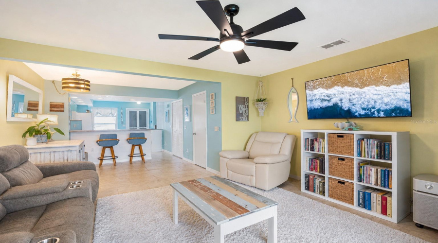 Punta Gorda, Florida 33983, 2 Bedroom Bedrooms, ,2 Bathroombathrooms,Residential,For Sale,Rampart,0,Mfrc7529938