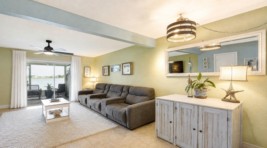 Punta Gorda, Florida 33983, 2 Bedroom Bedrooms, ,2 Bathroombathrooms,Residential,For Sale,Rampart,0,Mfrc7529938