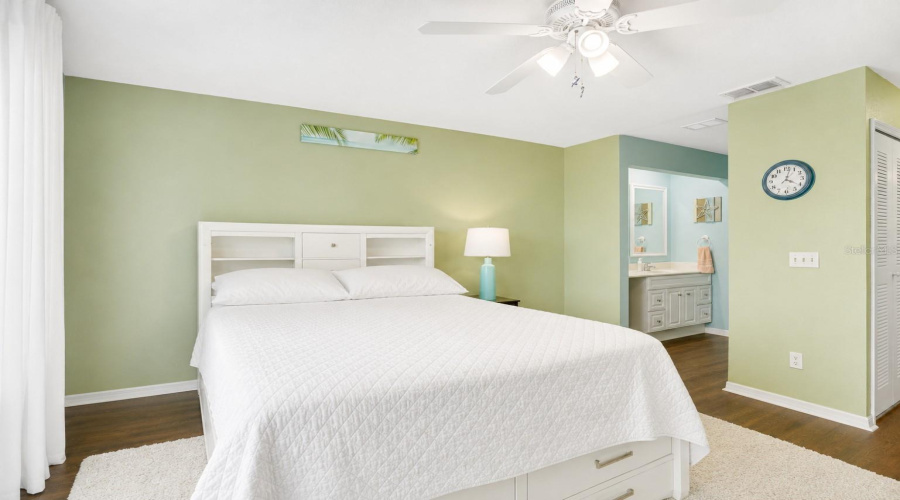 Punta Gorda, Florida 33983, 2 Bedroom Bedrooms, ,2 Bathroombathrooms,Residential,For Sale,Rampart,0,Mfrc7529938