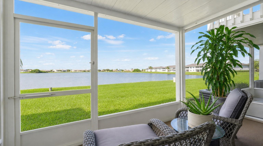 Punta Gorda, Florida 33983, 2 Bedroom Bedrooms, ,2 Bathroombathrooms,Residential,For Sale,Rampart,0,Mfrc7529938