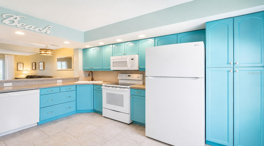 Punta Gorda, Florida 33983, 2 Bedroom Bedrooms, ,2 Bathroombathrooms,Residential,For Sale,Rampart,0,Mfrc7529938