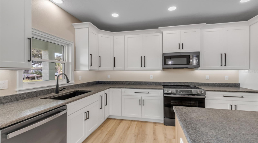 Oak Hill, Florida 32759, 3 Bedroom Bedrooms, ,2 Bathroombathrooms,Residential,For Sale,Indian Creek,0,Mfrns1089019