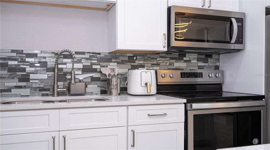 Kissimmee, Florida 34746, 4 Bedroom Bedrooms, ,3 Bathroombathrooms,Residential,For Sale,Caravelle,0,Mfro6433617