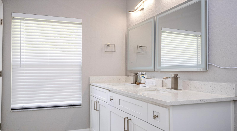 Kissimmee, Florida 34746, 4 Bedroom Bedrooms, ,3 Bathroombathrooms,Residential,For Sale,Caravelle,0,Mfro6433617