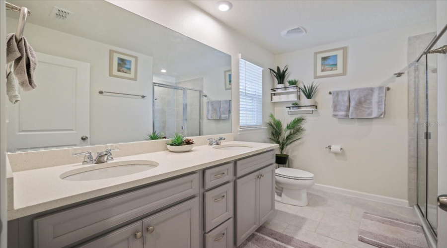 Bradenton, Florida 34211, 3 Bedroom Bedrooms, ,2 Bathroombathrooms,Residential,For Sale,Sky Acres,0,Mfrtb8541032